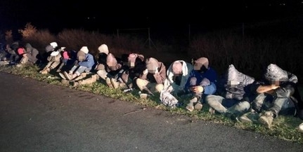 Huszonnyolc migránssal a kocsijában bukott le egy férfi Szajknál - Vádat emeltek ellene Huszonnyolc migránssal a kocsijában bukott le egy férfi Szajknál - Vádat emeltek ellene
