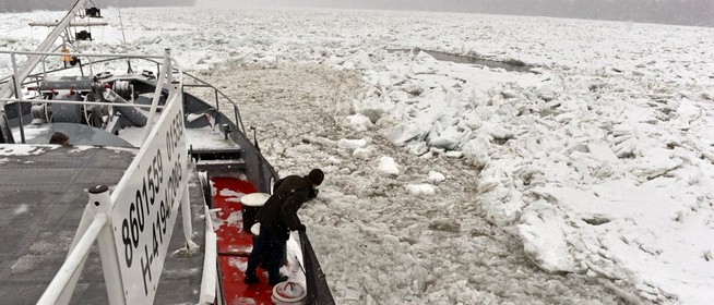 A Dunán is készenlétbe helyezték a jégtörőket - Nyolc éve volt utoljára szükség rájuk
