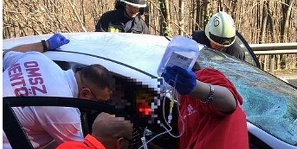 Kamionnak ütközött egy autó Komló és Pécs között