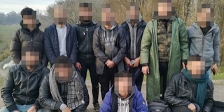 Tizenhárom csoportot tartóztattak fel Bács-Kiskun megyében Tizenhárom csoportot tartóztattak fel Bács-Kiskun megyében