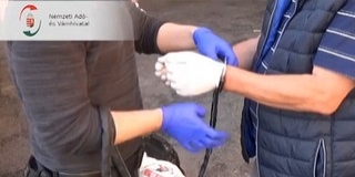 Ismét lebukott a szójával trükköző baranyai bűnbanda Ismét lebukott a szójával trükköző baranyai bűnbanda