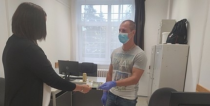 Bári házaspár nyúlt le egy Mohácson talált tárcából 200 ezret Bári házaspár nyúlt le egy Mohácson talált tárcából 200 ezret