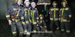 Tizenkét méter mély kútból mentettek ki egy kutyát a mohácsi tűzoltók