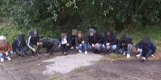 Tizenegy migránst kapcsoltak le a határvédők Újmohácson Tizenegy migránst kapcsoltak le a határvédők Újmohácson