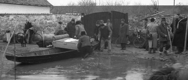 Hetven éve tarolta le az ár a Mohácsi-szigetet, 5800 embert kellett kitelepíteni - Videó!