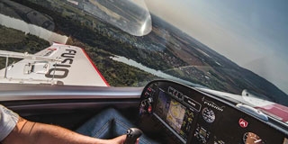 Kezdődik a pogányi repülőgyár építése - Több mint száz főnek ad majd munkát