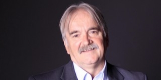 Rangos elismerés: KÓTA-díjat kapott Lakner Tamás, a Pécsi Tudományegyetem dékánja