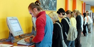 Indul az órafelvétel az egyetemen, húszezer hallgató rohamát kellene kibírnia a Neptunnak Indul az órafelvétel az egyetemen, húszezer hallgató rohamát kellene kibírnia a Neptunnak