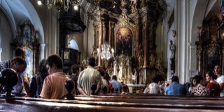 Angol nyelvű szentmisét tartanak a Pius Templomban