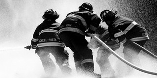 Karambol történt Pécsen, tűzoltók a helyszínen Karambol történt Pécsen, tűzoltók a helyszínen