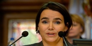 A kormánynak kell segíteni a fiatalok itthoni boldogulását A kormánynak kell segíteni a fiatalok itthoni boldogulását