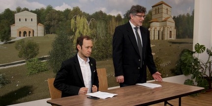 A pécsi 19. századot is bemutatják, pécsi városképekkel és polgárok arcképeivel A pécsi 19. századot is bemutatják, pécsi városképekkel és polgárok arcképeivel