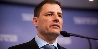 Tuzson: adatbázist építenek a Soros-szervezetek Tuzson: adatbázist építenek a Soros-szervezetek