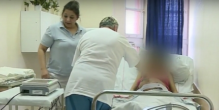 Új műszert kapott a pécsi szülészeti klinika, ezentúl hasfalon keresztül mérhető a szívhang Új műszert kapott a pécsi szülészeti klinika, ezentúl hasfalon keresztül mérhető a szívhang