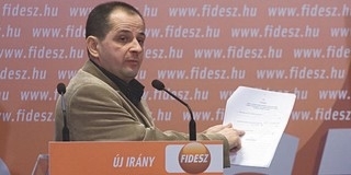 Fidesz: a Jobbik vezetésében megvett politikusok vannak Fidesz: a Jobbik vezetésében megvett politikusok vannak