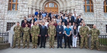 Pécsi egyetemisták csatlakoztak a Honvédség Önkéntes Tartalékos Rendszeréhez