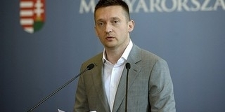 Rogán szerint Soros pénzelte a szombati tüntetést Rogán szerint Soros pénzelte a szombati tüntetést