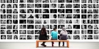 Világhírű grafikusművész kiállítása nyílik a Pécsi Galériában Világhírű grafikusművész kiállítása nyílik a Pécsi Galériában
