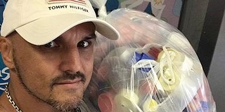 A beteg gyerekeket segítő Szabó Pál Szasó kapta idén a Jó ember-díjat Pécsváradon A beteg gyerekeket segítő Szabó Pál Szasó kapta idén a Jó ember-díjat Pécsváradon