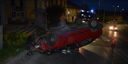 Részegen borult fel kocsijával egy férfi a Kálvária úton, kiderült, hogy jogsija sincs Részegen borult fel kocsijával egy férfi a Kálvária úton, kiderült, hogy jogsija sincs