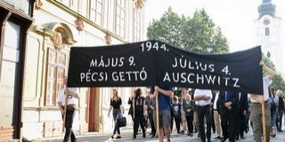 A pécsről elhurcolt zsidókra emlékeztek a városban A pécsről elhurcolt zsidókra emlékeztek a városban