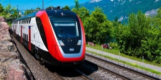 Baleset miatt késnek a vonatok a Budapest-Pécs vonalon Baleset miatt késnek a vonatok a Budapest-Pécs vonalon