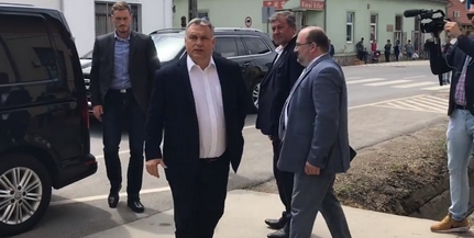 Villámlátogatáson járt a kormányfő Vajszlón: Orbán Viktor nem érkezett üres kézzel Villámlátogatáson járt a kormányfő Vajszlón: Orbán Viktor nem érkezett üres kézzel