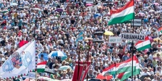 Dél-Amerikából is érkeztek magyar fiatalok Csíksomlyóra Dél-Amerikából is érkeztek magyar fiatalok Csíksomlyóra