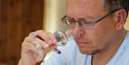 Több száz liter pálinkát visznek Komáromba Több száz liter pálinkát visznek Komáromba