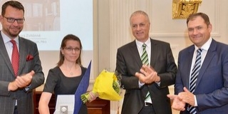 Pécsi pedagógus, Meiszterics Zoltánné is átvehette az egyik legjelentősebb oktatási díjat Pécsi pedagógus, Meiszterics Zoltánné is átvehette az egyik legjelentősebb oktatási díjat