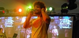 Három napig rezeg a város