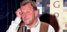 Kezeket a paplan fölé, éljenek csajok!