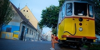 Újra csilingel a villamos, ismét várják az érdeklődőket a Ferencesek utcájában