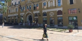 Drágább lesz a pécsi a parkolás és a buszozás, emelkedik a bölcsődei térítési díj Drágább lesz a pécsi a parkolás és a buszozás, emelkedik a bölcsődei térítési díj