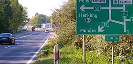 Szökőkút a körforgalomban