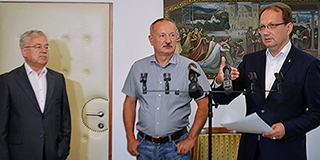 Szorosabbra fűzi kapcsolatát a város és a PTE, Pécsett tartanák a végzett diákokat