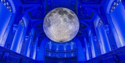 Nyoma veszett a Zsolnay Fényfesztiválon is megcsodált hétméteres Hold-installációnak
