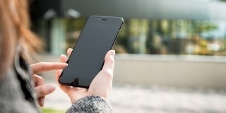 Telefonos segítőket keres a pécsi stábba az életeket mentő Ifjúsági Lelki Elsősegély Telefonos segítőket keres a pécsi stábba az életeket mentő Ifjúsági Lelki Elsősegély