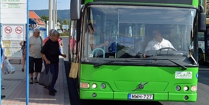 Összeveszett a buszsofőrrel, köpködött, ordítozott egy részeg utas, elvitték a rendőrök Összeveszett a buszsofőrrel, köpködött, ordítozott egy részeg utas, elvitték a rendőrök