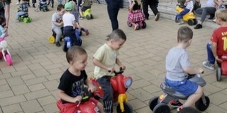 Most a kicsiken lesz a világ szeme: szomban jön a 4. Játékmotoros Találkozó
