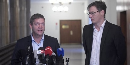 Tóth Bertalan szerint csökkenteni kell az óraszámokat Tóth Bertalan szerint csökkenteni kell az óraszámokat