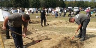 Ilyen is van: sírásók mérték össze a tudásukat - Különdíjjal tértek haza a pécsiek