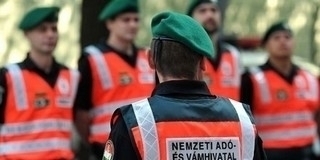 Pécsett is ténykednek a héten a NAV revizorai