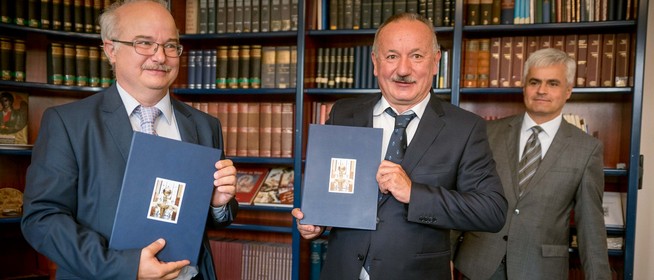 Jogi kérdések megválaszolásával segíti a Pécsi Tudományegyetem a paksi beruházást Jogi kérdések megválaszolásával segíti a Pécsi Tudományegyetem a paksi beruházást