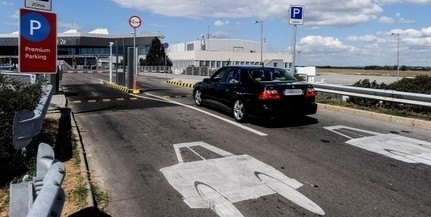 Hétköznapi rend van a közlekedésben, fizetni kell a parkolásért Hétköznapi rend van a közlekedésben, fizetni kell a parkolásért