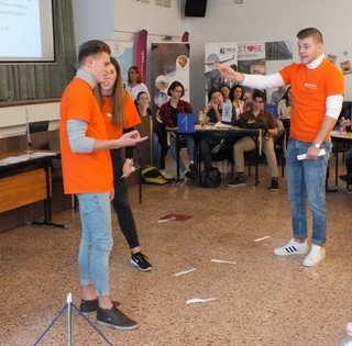 A pécsi Széchenyi István Gimnázium csapata nyerte meg a rendőrségi KriMit Tud-ot A pécsi Széchenyi István Gimnázium csapata nyerte meg a rendőrségi KriMit Tud-ot