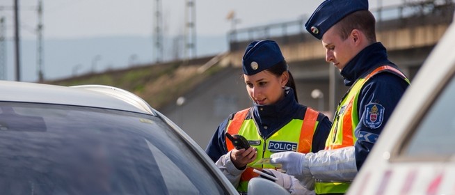 Egész héten fokozott ellenőrzést tart a rendőrség az ország egész területén Egész héten fokozott ellenőrzést tart a rendőrség az ország egész területén