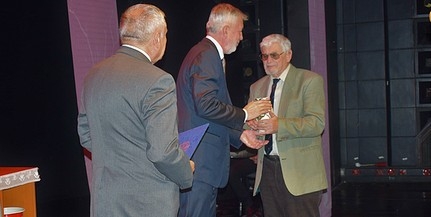 Rozvány György kapta Pécs nemzetiségi elismerését, a Faluhelyi Ferenc-díjat