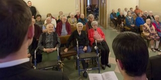 Ilyen a kispapok karácsonya: nem csak prédikálnunk kell a lemondásról, gyakorolnunk is kell