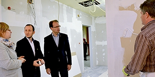 Elkezdődött az uránvárosi rendelő felújítása - A betegek gyorsabban juthatnak magas szintű ellátáshoz Elkezdődött az uránvárosi rendelő felújítása - A betegek gyorsabban juthatnak magas szintű ellátáshoz